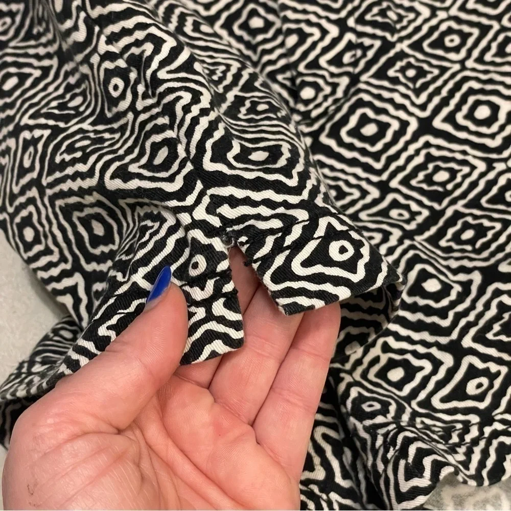 bcg Chino shorts Womens Size 4 black and white print geometric modern - Picture 5 of 11